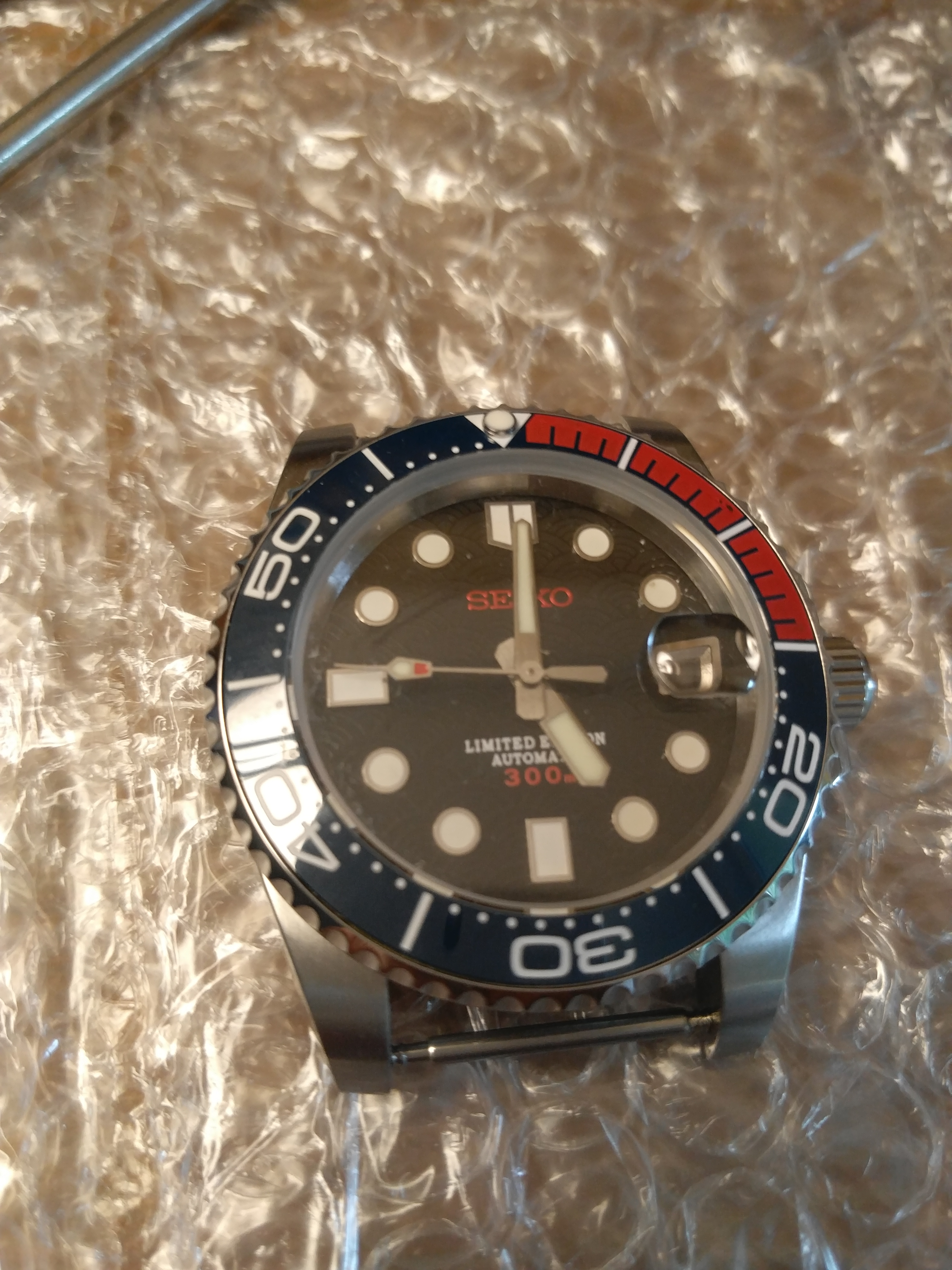 SUJET UNIQUE - Custom Seiko [tome 9] - Page 4 30506389