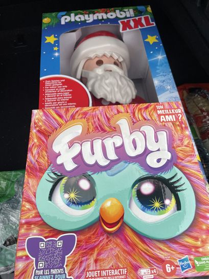 Peluche Interactive Hasbro Furby (Via 30.89€ sur la Carte de Fidélité -  Magasins Participants) –