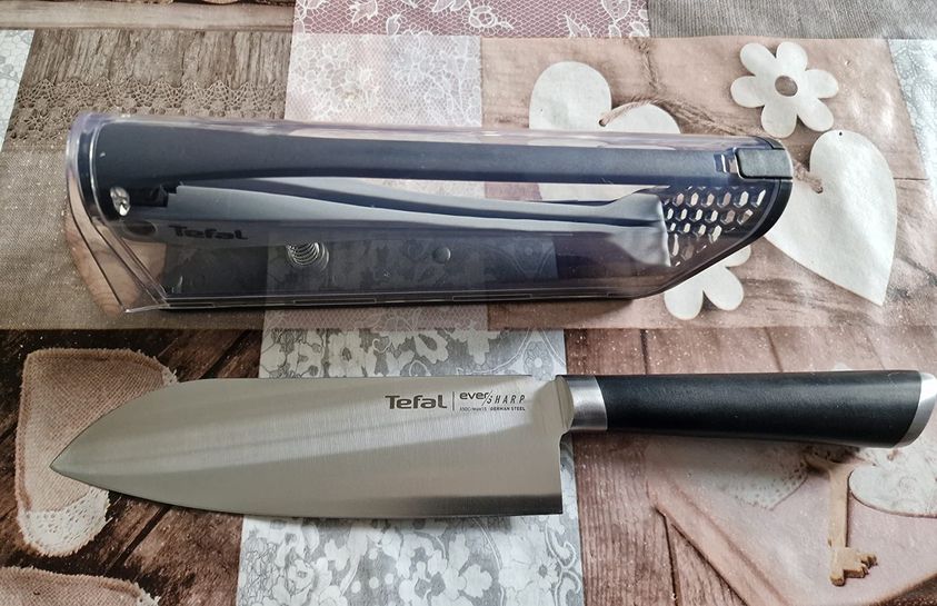 Couteau de cuisine Santoku Tefal Ever Sharp K2579024 - 16,5 cm, avec  aiguisage intégré –