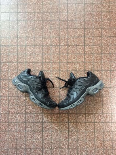 air max plus fake