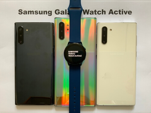 Trois smartphones et une montre galaxy watch active 2