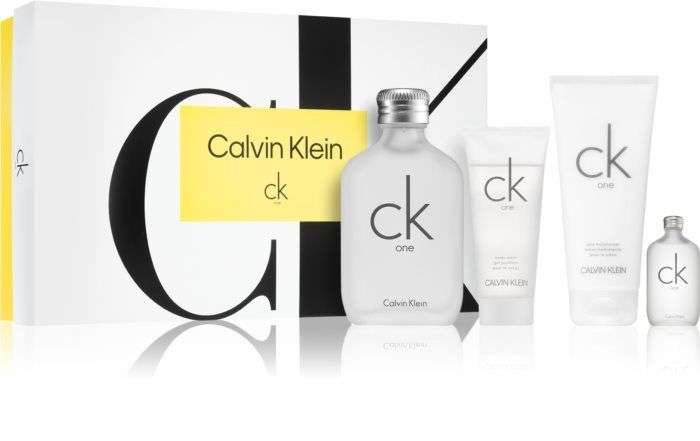 Coffret Calvin Klein CK One - Eau de toilette mixte 200ml + gel douche 100ml + lait corporel 200ml + eau de toilette 15ml