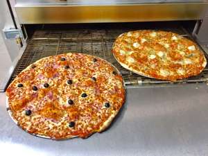 1 pizza achetée = la deuxième à 2€ (Restaurants La Pizza de Nico Participants)