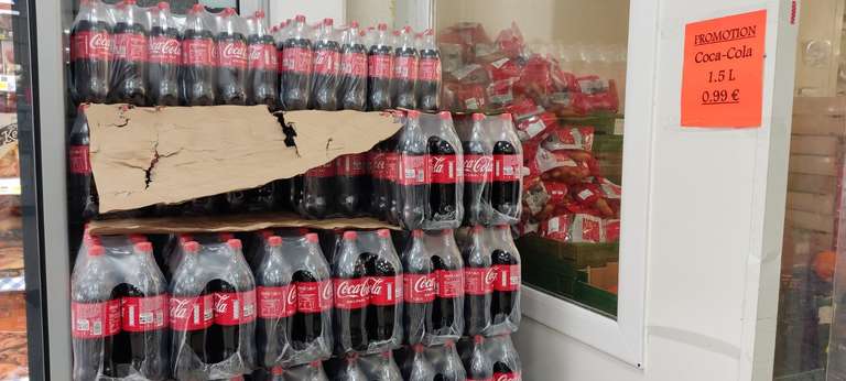 Bouteille de Coca Cola d'1,5L - Marche Güven, Garges Lès Gonesse (95)