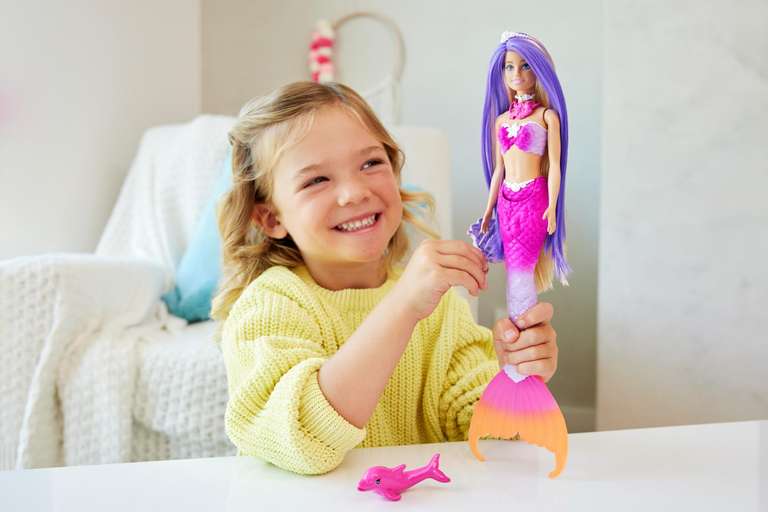 Poupée Barbie Sirène avec cheveux roses de 18 cm de long et accessoires colorés pour le jeu de coiffure comme un bandeau et des barrettes