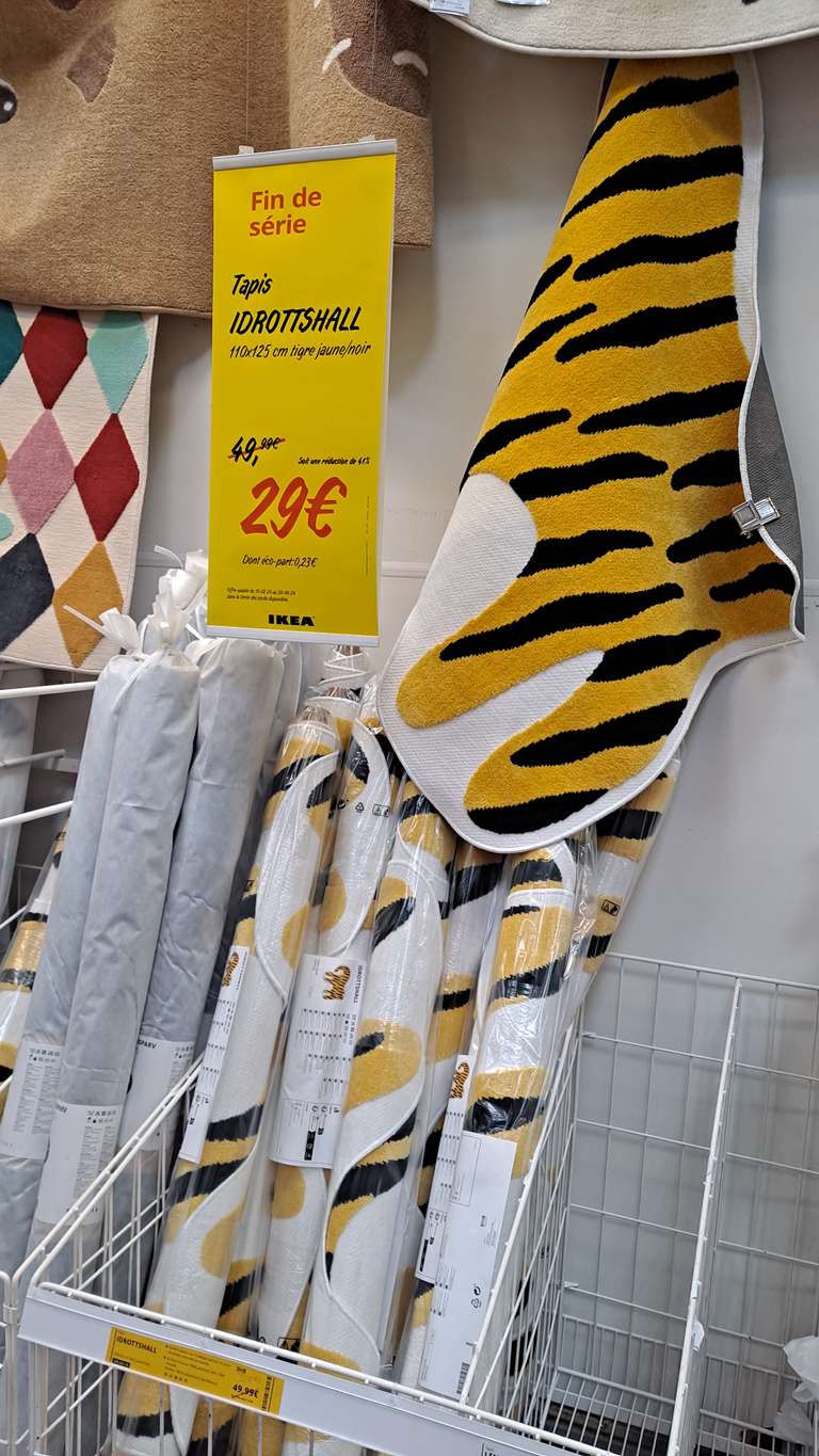 Tapis Idrottshall - tigre jaune/noir - IKEA de Villiers-sur-Marne (94)