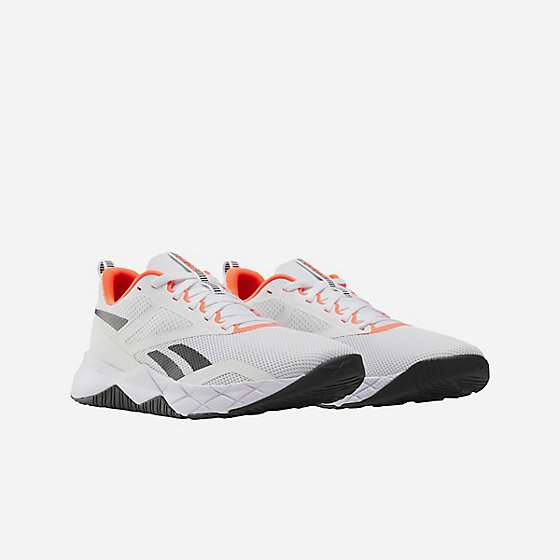 Chaussures a memoire sale de forme intersport