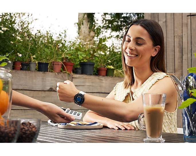[Boursorama, Macif, Ulys, Unidays] Montre connectée Samsung Galaxy Watch 4 Classic - Bluetooth, 46mm (Via 100€ d'ODR)