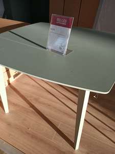 Table carrée Suzie vert Olivier 100 cmm - Houdemont (54)