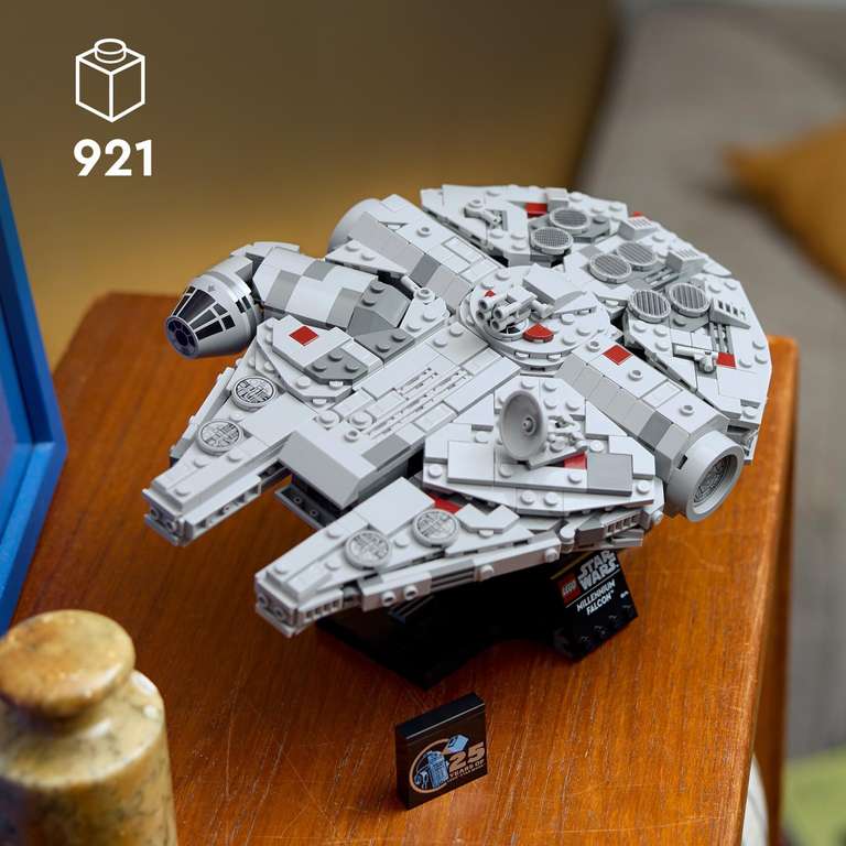 LEGO Star Wars 75375 Modèle d'Astronef Millenium Falcon