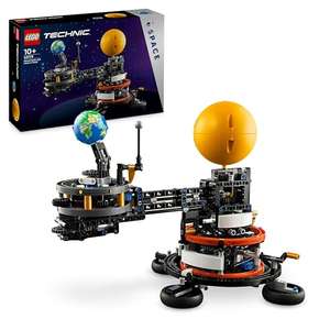 LEGO 42179 Technic La Planète Terre et la Lune en Orbite (via coupon)