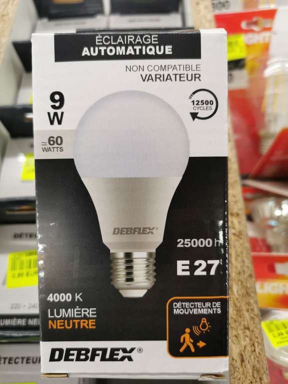 Ampoule LED Debflex E27 9W à détecteur de mouvement. (Mâcon 71)