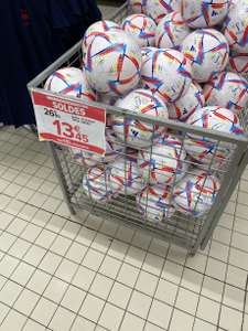 Ballon de football Adidas CDM 2022 - Saint Brice Sous-Forêt (95) et dans une sélection d’autres Carrefour