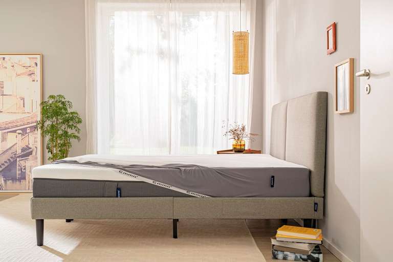 Pack Emma Nuit merveilleuse : Le lit Select, le matelas Hybride, 2 oreillers Original AirGrid, le protège-matelas, couette et linge de lit