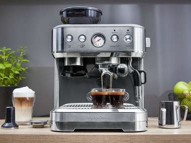 Machine à café Espresso Silvercrest SSMP 1770 A2, avec broyeur intégré (Frontaliers Allemagne)