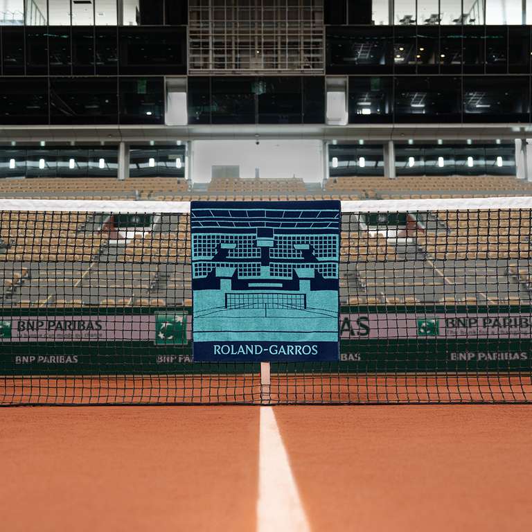 Sélection d'articles Roland Garros en soldes jusqu'à -60% - Ex : Serviette session de soirée Roland-Garros 2023 à 20€