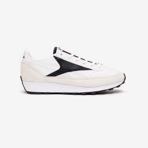 Chaussures Reebok AZ Runner - blanc/noir ou blanc/vert (du 36 au 44)