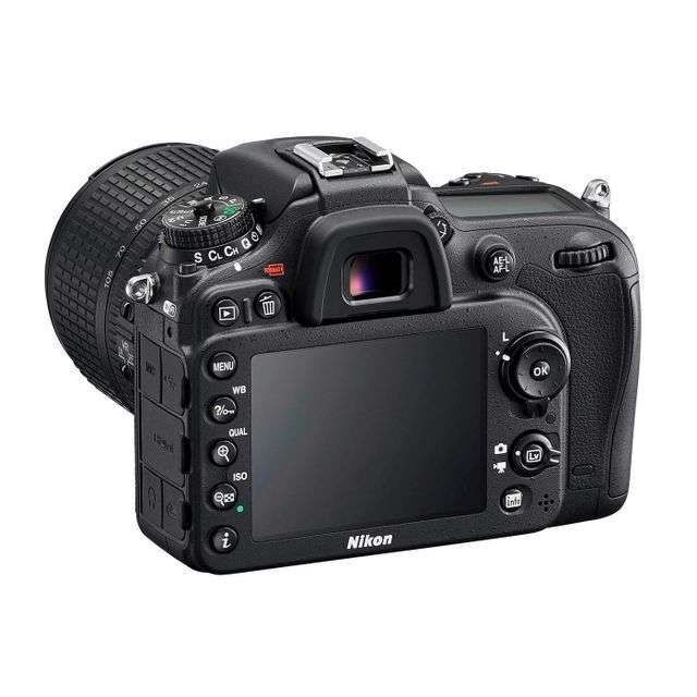 Appareil photo reflex Nikon D7200 + Kit 18-105 VR (vendeur tiers)