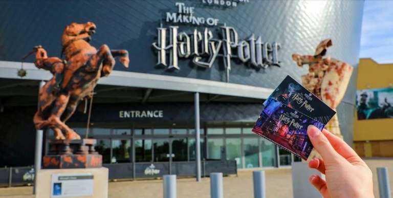 Carte cadeau The Making of Harry Poter : Entrée au Warner Bros Studio Tour + hôtel + transfert pour deux personnes