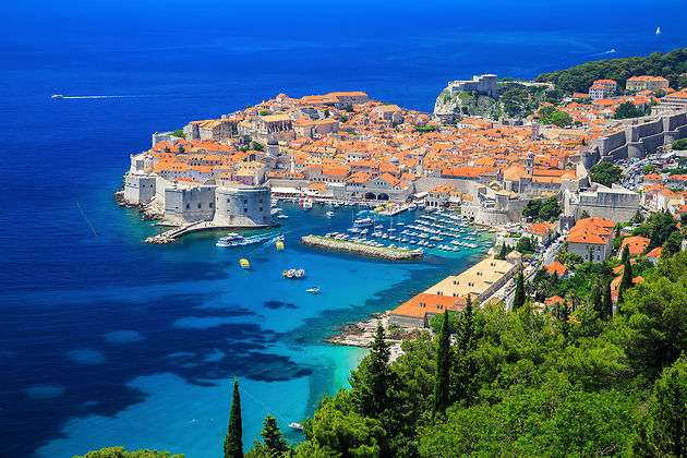 Vol A/R Lyon <-> Dubrovnik (Croatie) du 27 juin au 4 juillet (petit sac cabine)