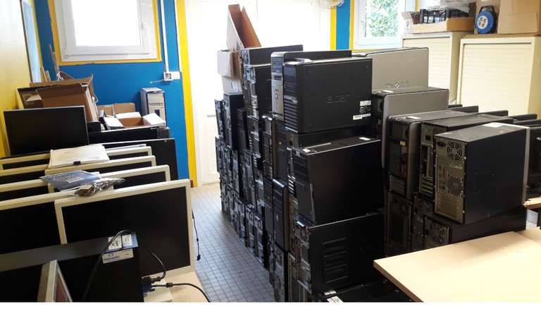 [Habitants Sud-Finistère] Distribution d’ordinateurs de bureau sous Linux (Adhésion incluse) - Centre social des Abeilles de Quimper (29)
