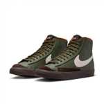Chaussures Nike Blazer Mid '77 Vintage Army pour Homme - Diverses tailles
