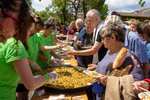 Distribution gratuite d'Omelette géante lors du Festival de la Morue - Bègles (33)
