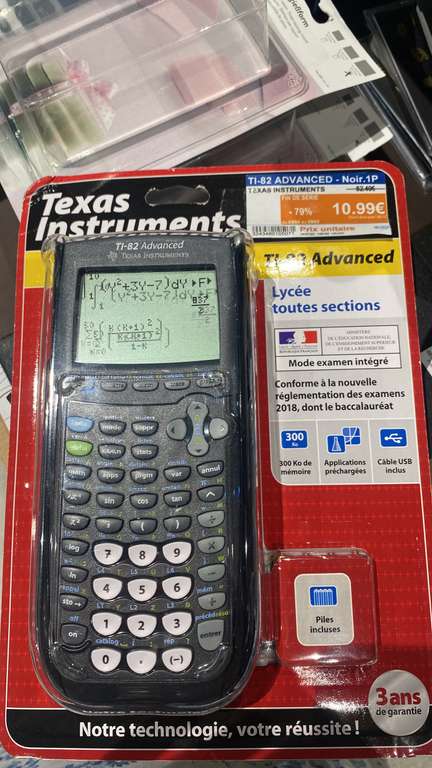 Calculatrice Texas Instrument TI-82 - Niort (79)