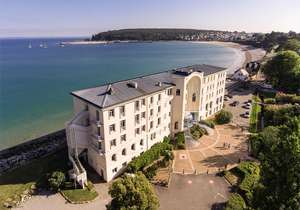 Séjour 3j/2n pour 3 personnes à l'hôtel Morgat, grand hôtel de la mer (Crozon - Finistère) avec petit déjeuner du 12 au 14 mai