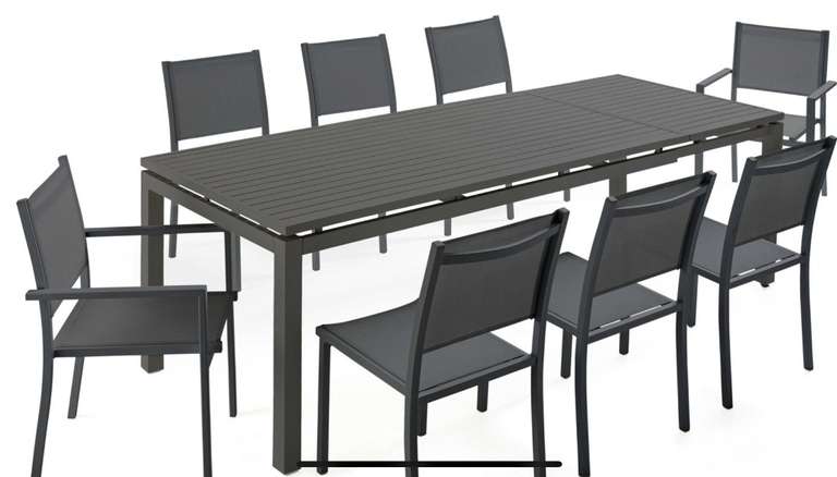 Table de jardin alu extensible jusqu’à 2,4m avec 8 chaises dont 2 avec accoudoirs