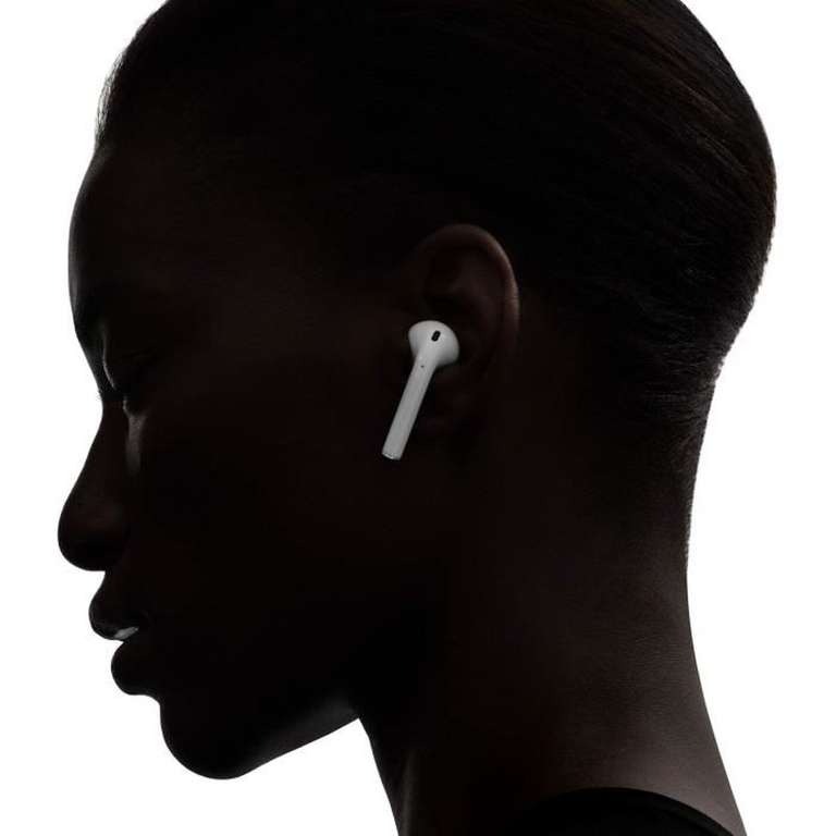 Écouteurs sans-fil Apple AirPods 2 avec boîtier de charge filaire (via 30€ sur carte fidélité, drives participants)