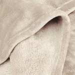 Couverture jetée de canapé Amazon Basics - Plaid en Peluche Toucher Velours pour la Chambre, Sable, 168 x 229cm
