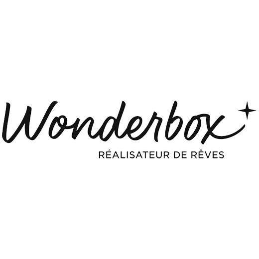 Un calendrier photo carré (20 x 20 cm) Monalbumphoto offert pour toute Wonderbox commandée