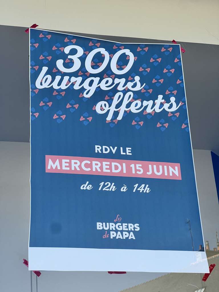 1 Burger offert aux 300 premiers clients (Burger Tête de Lard ou Fils à Papa) - Vannes (56)