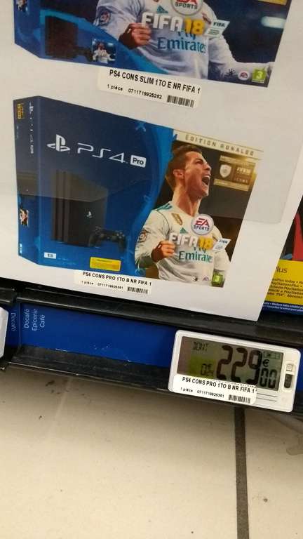 Console Sony PS4 1 To + FIFA 18 ou PS4 Pro à 279.95€ (Saint-Herblain 44)