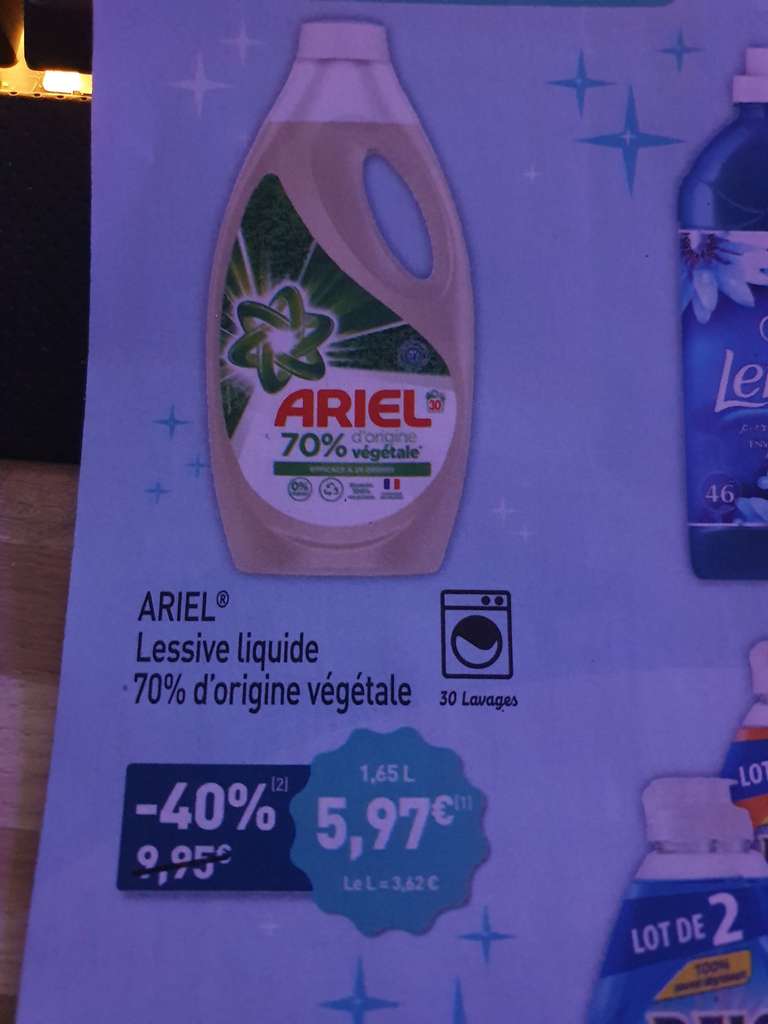 Bidon de Lessive Liquide Ariel 70% d'origine vegetale - 30 Lavages