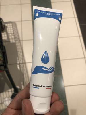 Un tube de gel hydroalcoolique offert dès 20€ d’achats