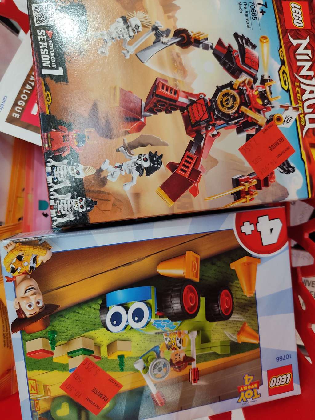 Sélection de Lego en promotion - Ex: Lego Ninjago L'Armure de Feu (70615) - Barentin (76)
