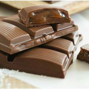 Sélection d'articles offerts pour toute commande - Ex: Tablette de chocolat au lait fourrée au caramel/beurre salé +  Sac isotherme offert