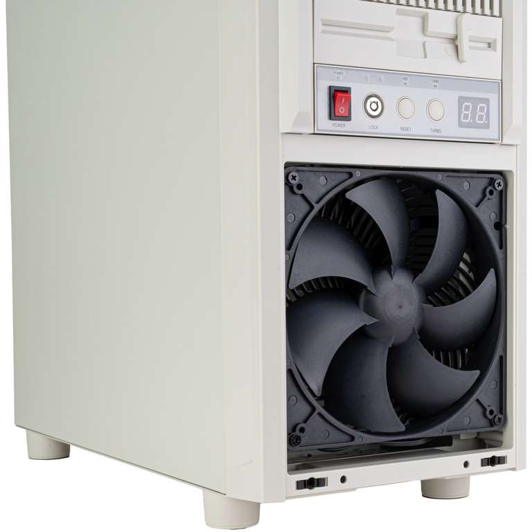 Boitier PC SilverStone FLP03 µATX – design rétro, perf moderne at ...