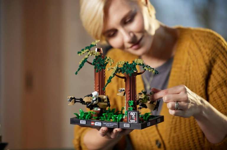Jeu de construction Lego Star Wars (75353) - Diorama de la Course-Poursuite en Speeder sur Endor, avec Luke Skywalker