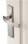 Sélection de poignées de porte en promotion - Ex : 2 poignées de porte Louna entrée de clé INSPIRE, aluminium entraxe 195 mm