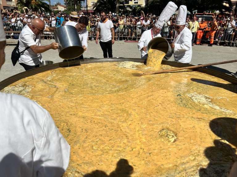 Distribution gratuite de l'Omelette géante de 15 000 oeufs le 10 septembre - Saint-Aygulf (83)