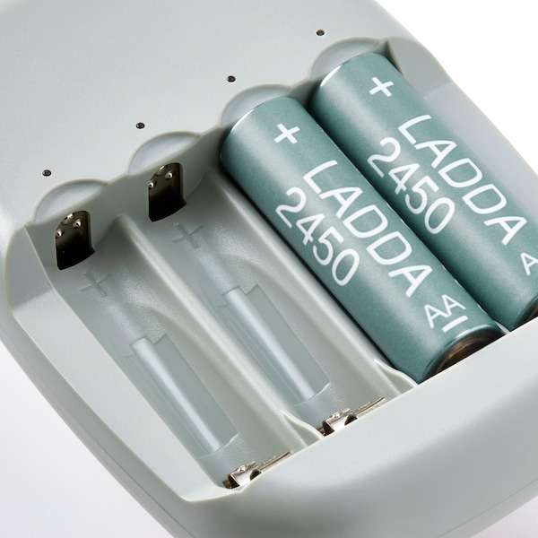4 Piles rechargeable Ladda HR06 AA 1,2V, 2450 mAh
