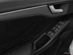 Voiture Ford Focus Flexifuel Hybrid 125 ch, Titanium Style, Blanc Glacier, éthanol de série (e85)