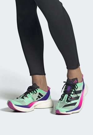 Chaussures de Running Mixte Adidas Takumi Sen 9 - Du 36 2/3 au 48