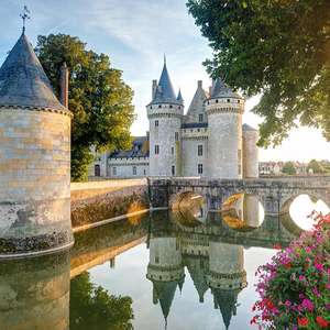 Entrée gratuite les 18 & 19 mai aux personnes entièrement costumées - Château de Sully-sur-Loire (45)