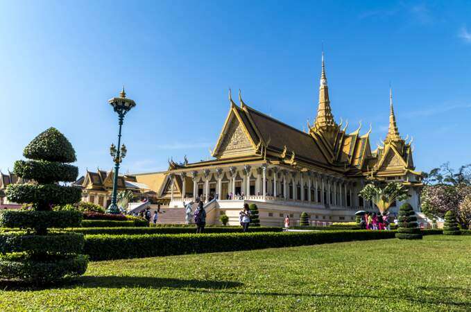 Vol A/R Paris (CDG) <-> Phnom Penh (Cambodge) du 17 mars au 2 avril (avec escale, bagage soute 23 kgs - fly.vietnamairlines.com)