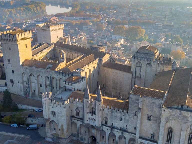 Visites gratuites avec un archiviste aux Archives départementales de Vaucluse sur réservation - Palais des Papes, Avignon (84)