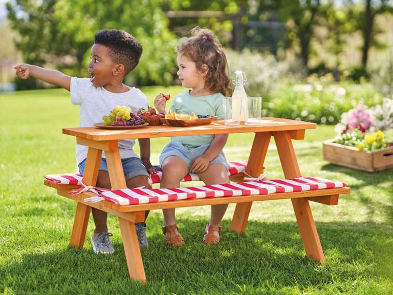 Table de pique-nique et bancs en bois pour enfants Livarno Home - coussins inclus